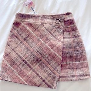 Pink Tweed Skirt. NWT